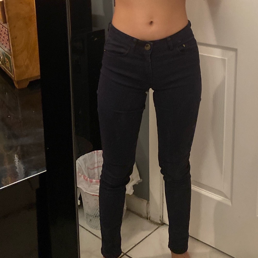 Cute navy blue skinny jeans low waist 💙